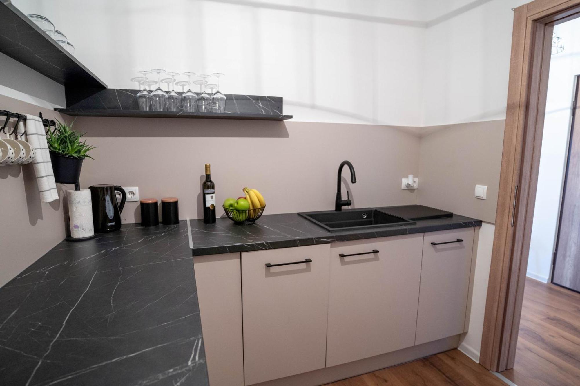 Apartman Niko 利夫诺 外观 照片